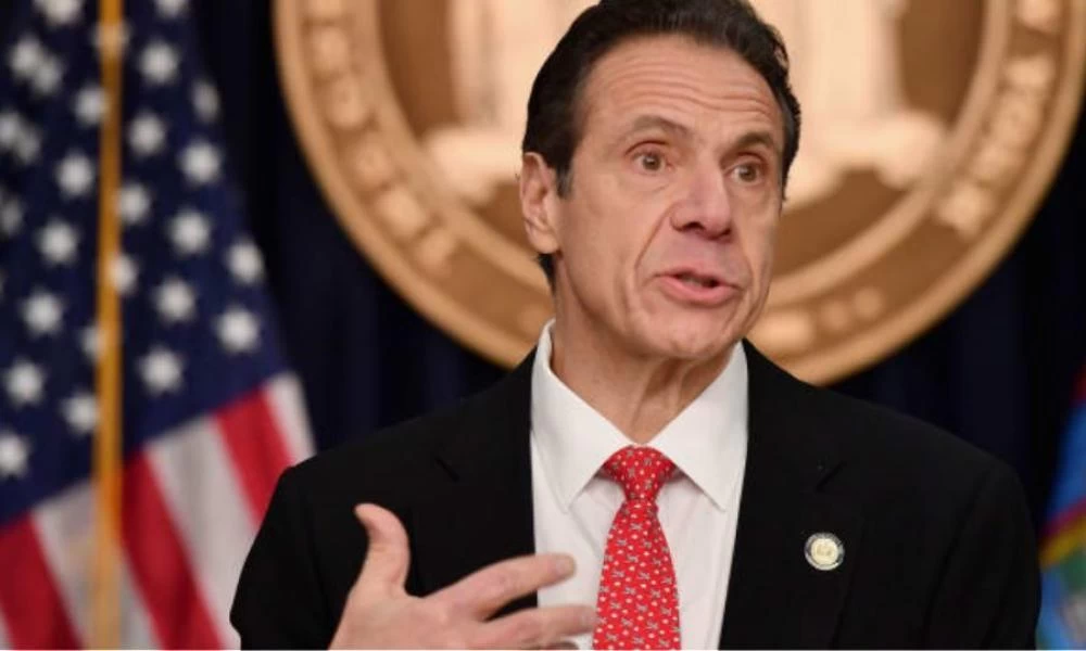 Η οδυνηρή «αποκαθήλωση» από την πολιτική του Άντριου Κουόμο